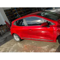 Renault Clio 5 Sağ Arka Kapı (Alev Kırmızı)